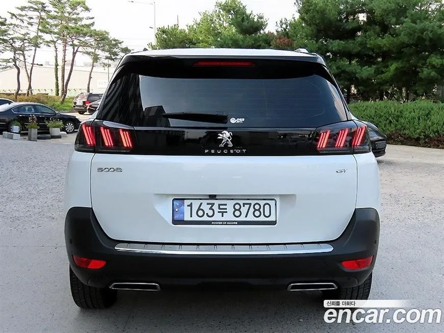 Peugeot 5008 — фото 4