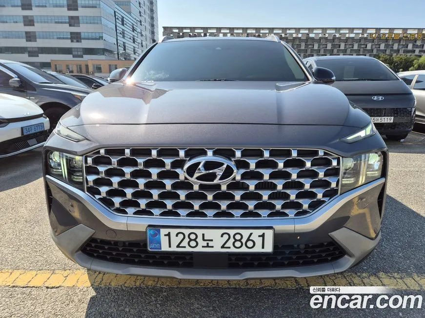 Hyundai Santafe — фото 1