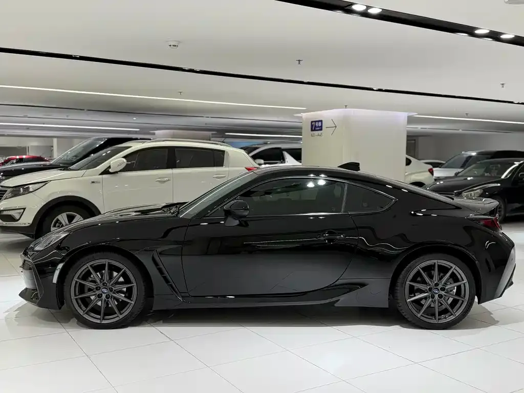 Subaru BRZ — фото 3
