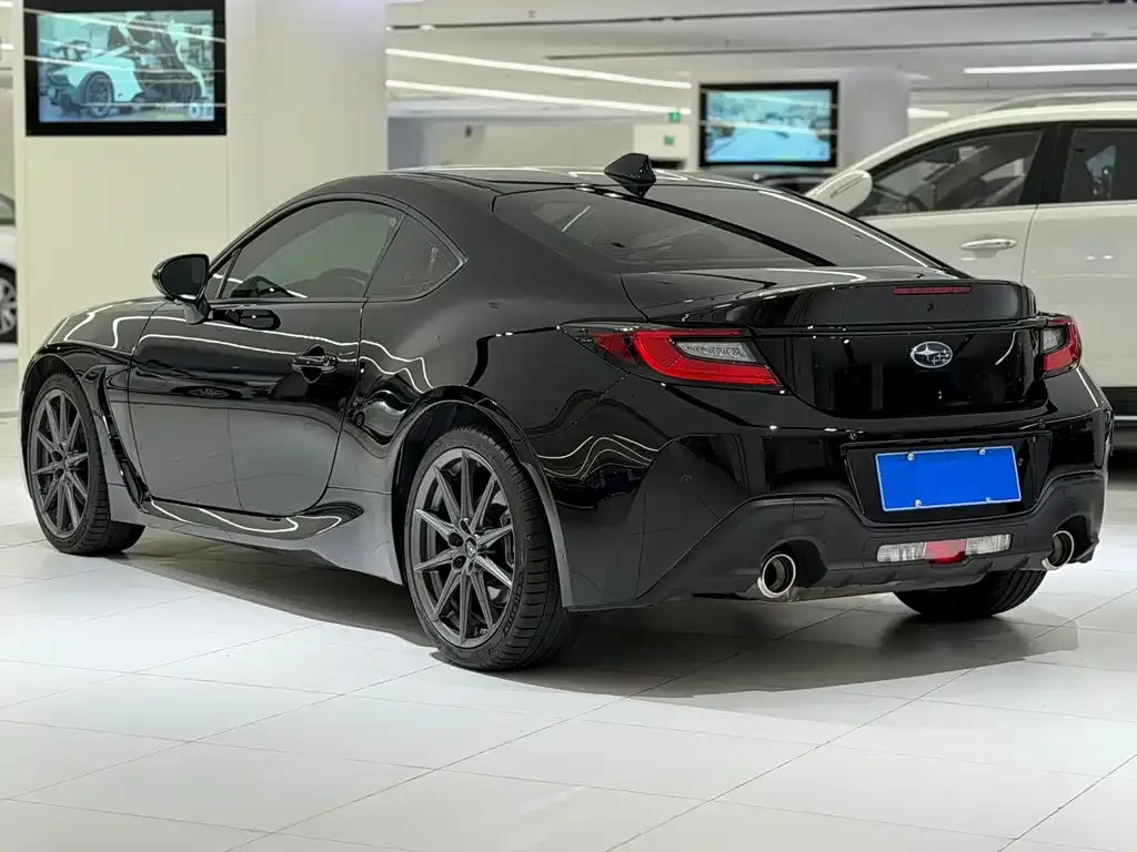 Subaru BRZ — фото 4