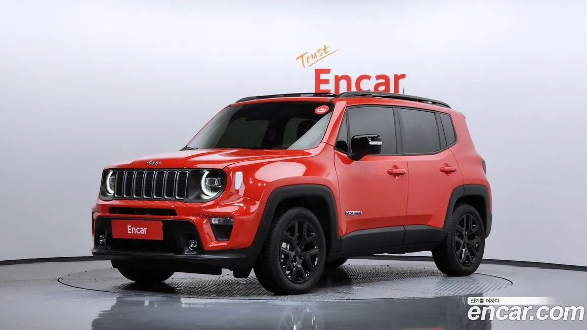 Jeep Renegade — фото 1