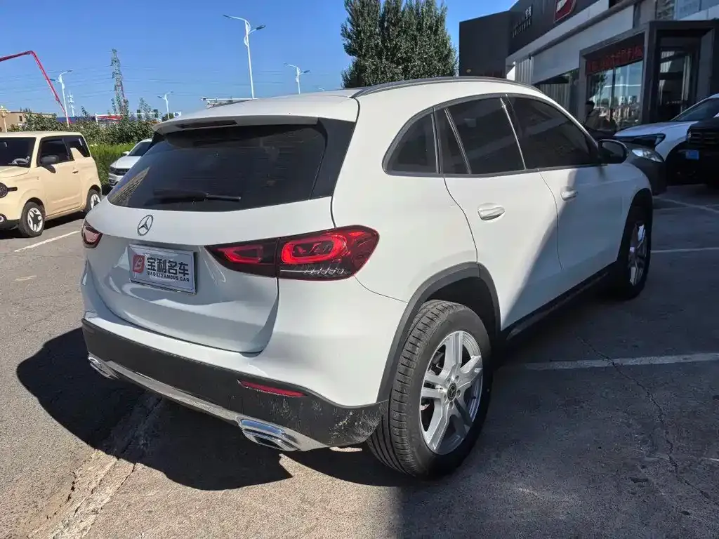 Mercedes-Benz GLA — фото 5