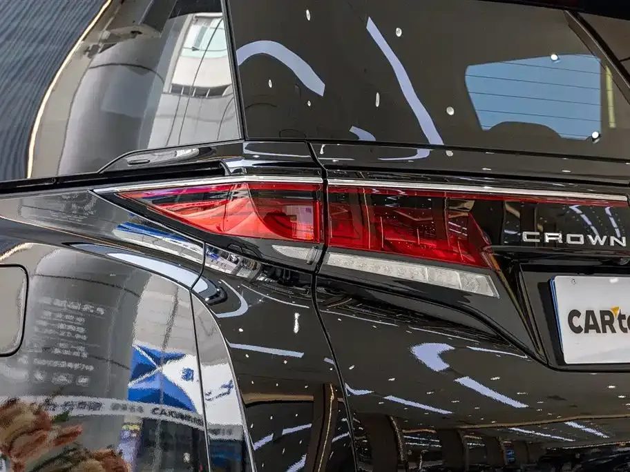 Toyota Vellfire — фото 7