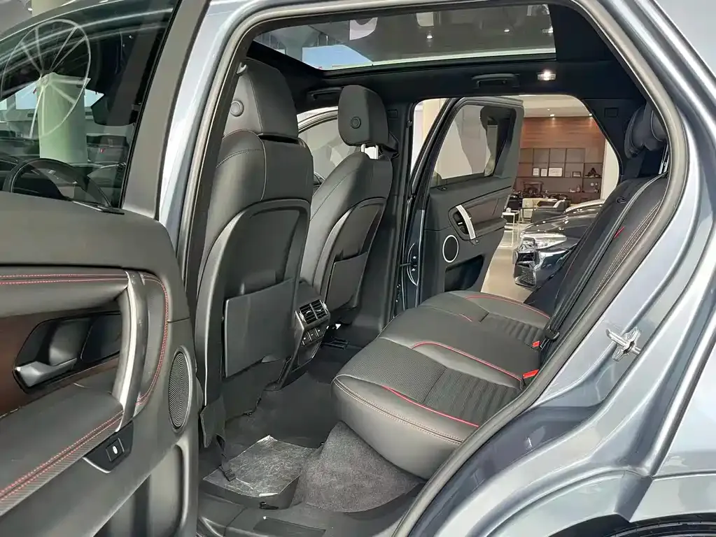 Land Rover Discovery Sport — фото 10