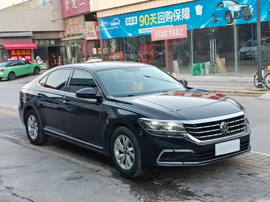 Volkswagen Passat — фото 3