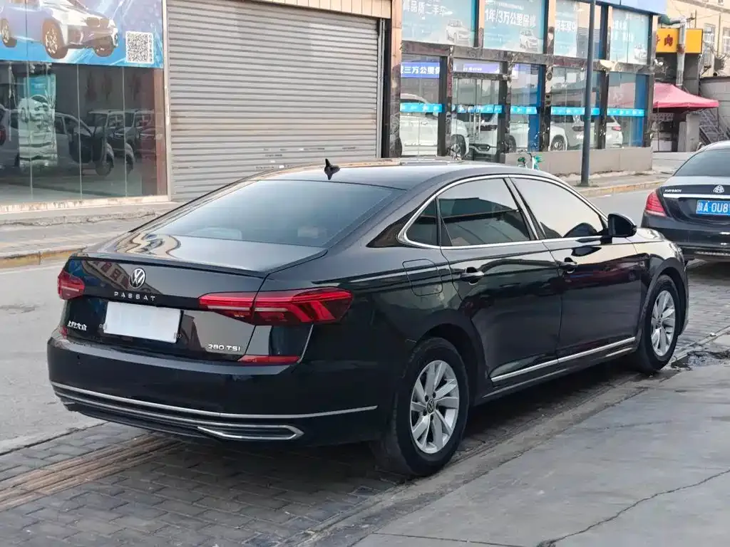 Volkswagen Passat — фото 9