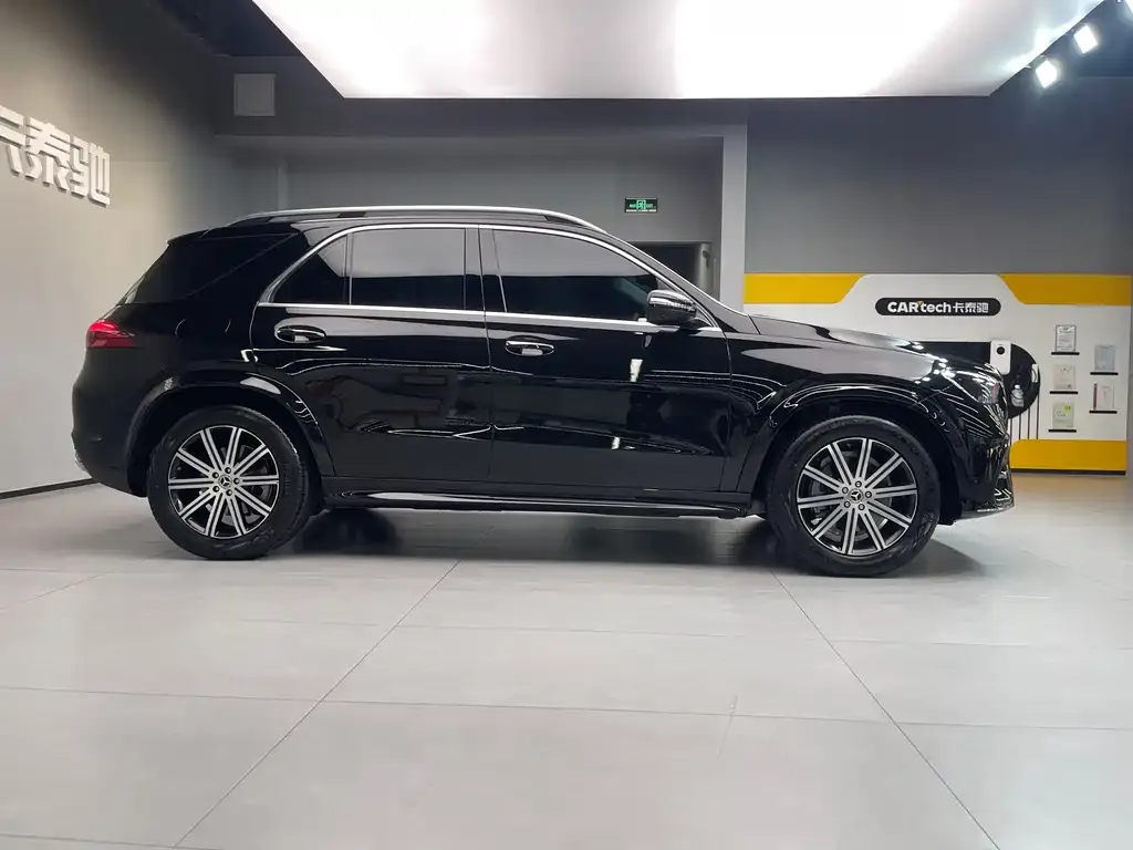 Mercedes-Benz GLE — фото 7