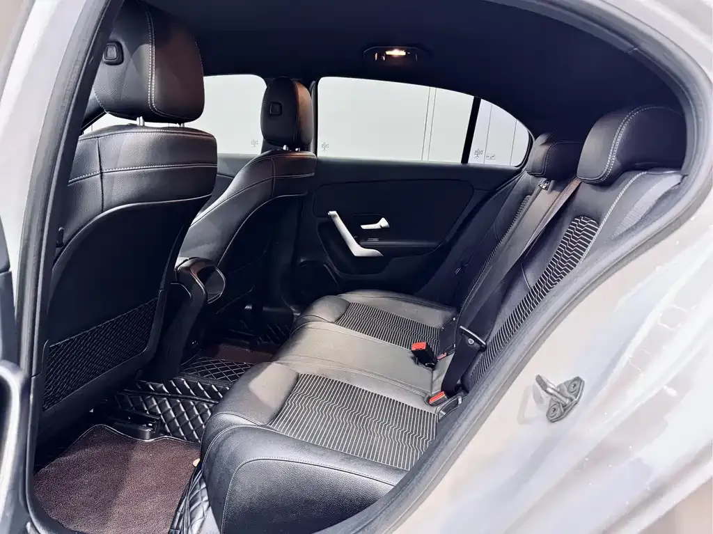 Mercedes-Benz A-Class (Import) — фото 10