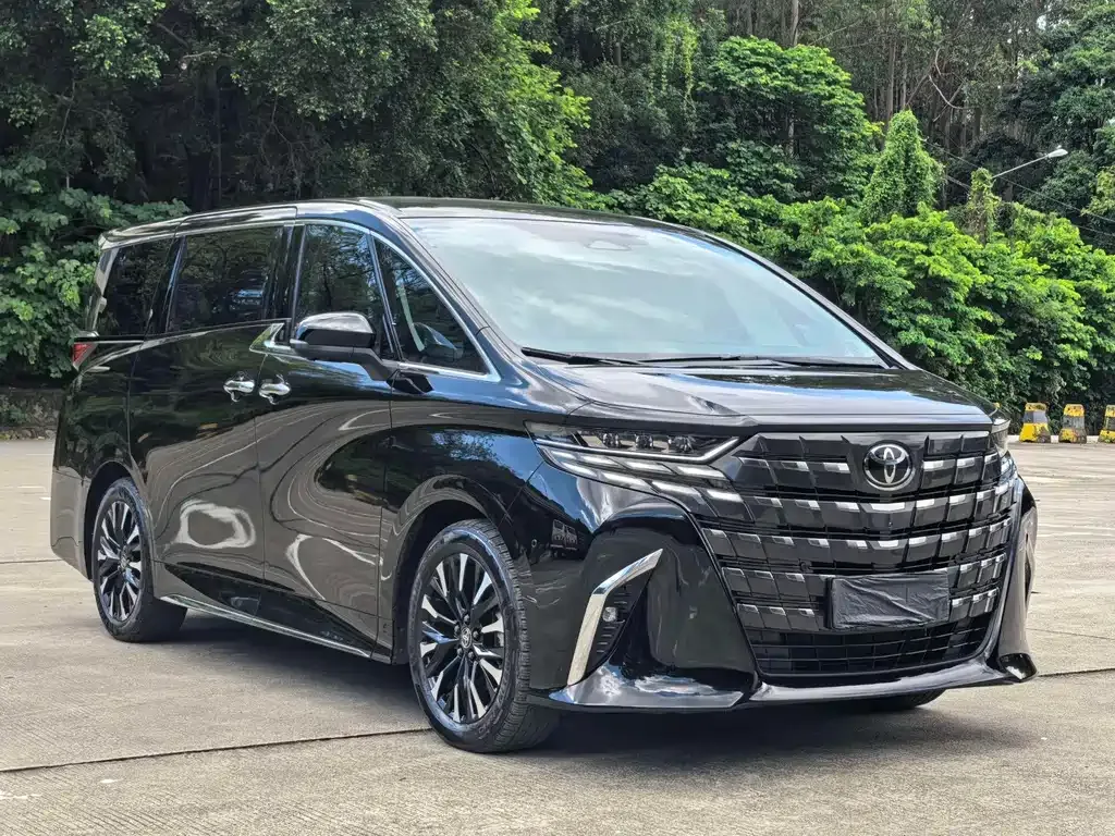 Toyota Alphard — фото 6