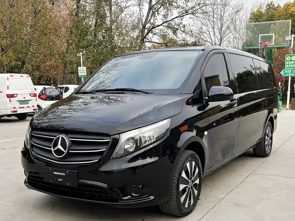 Mercedes-Benz Vito — фото 1
