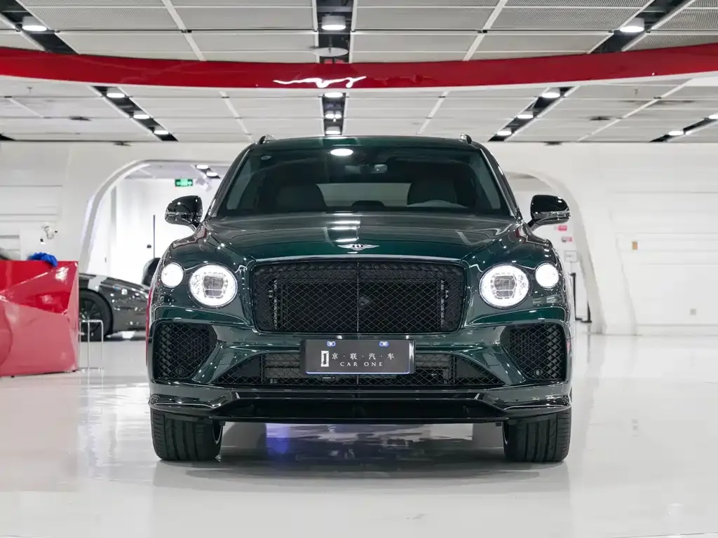 Bentley Bentayga — фото 2