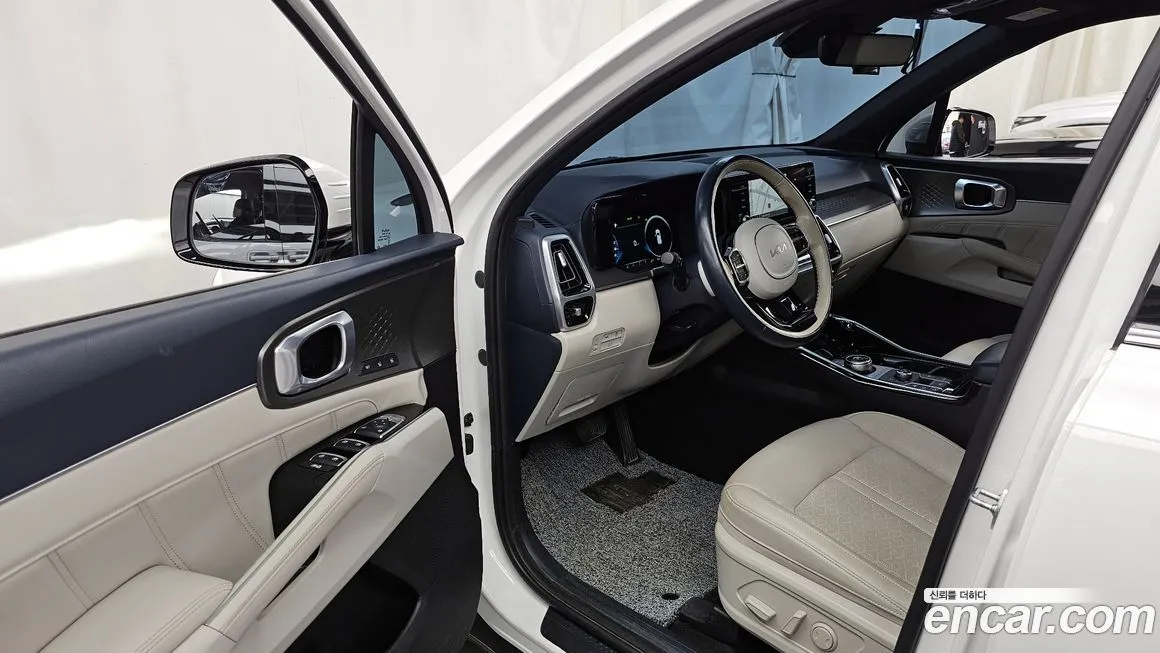 Kia Sorento — фото 10