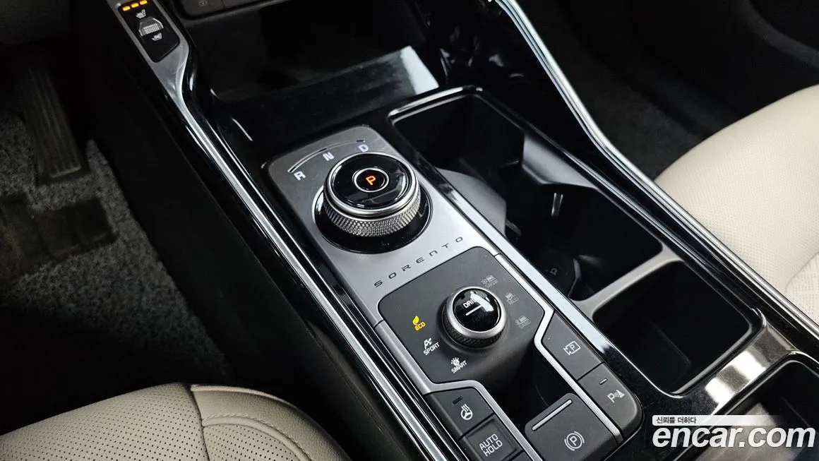 Kia Sorento — фото 9