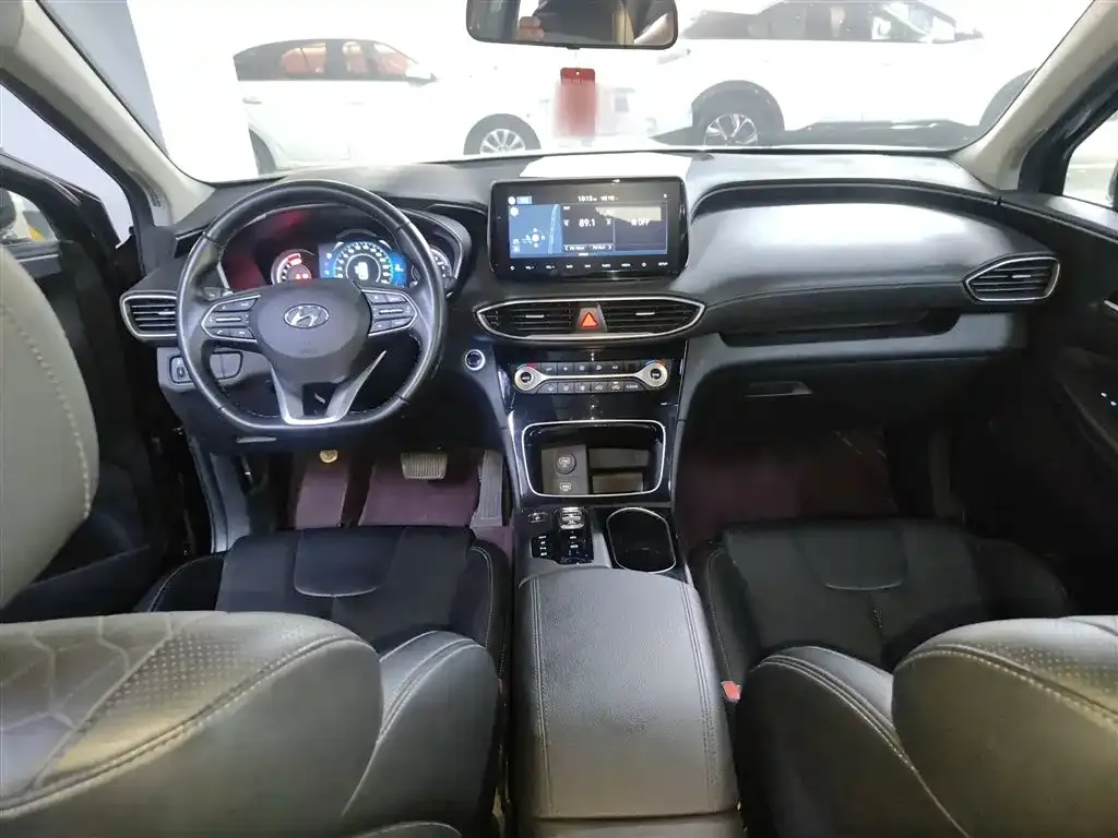 Hyundai Santa Fe — фото 10
