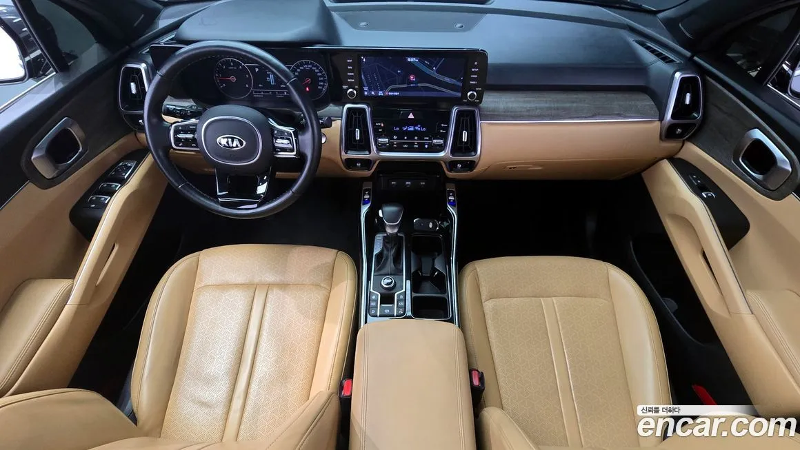 Kia Sorento — фото 7