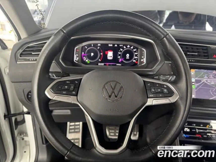 Volkswagen Tiguan — фото 10
