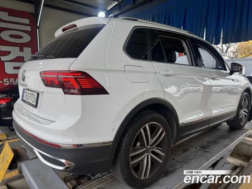Volkswagen Tiguan — фото 3