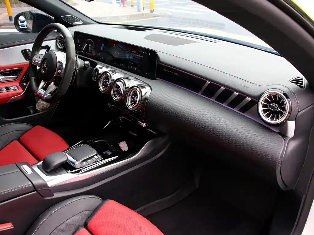 Mercedes-Benz CLA AMG — фото 5