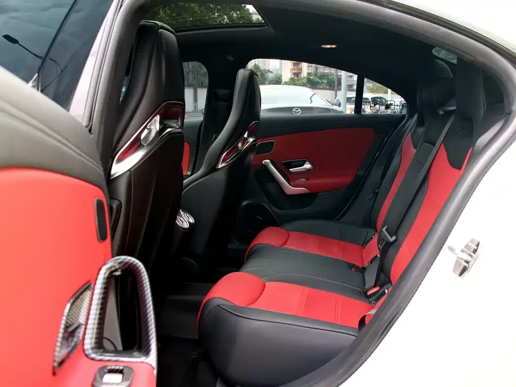 Mercedes-Benz CLA AMG — фото 6