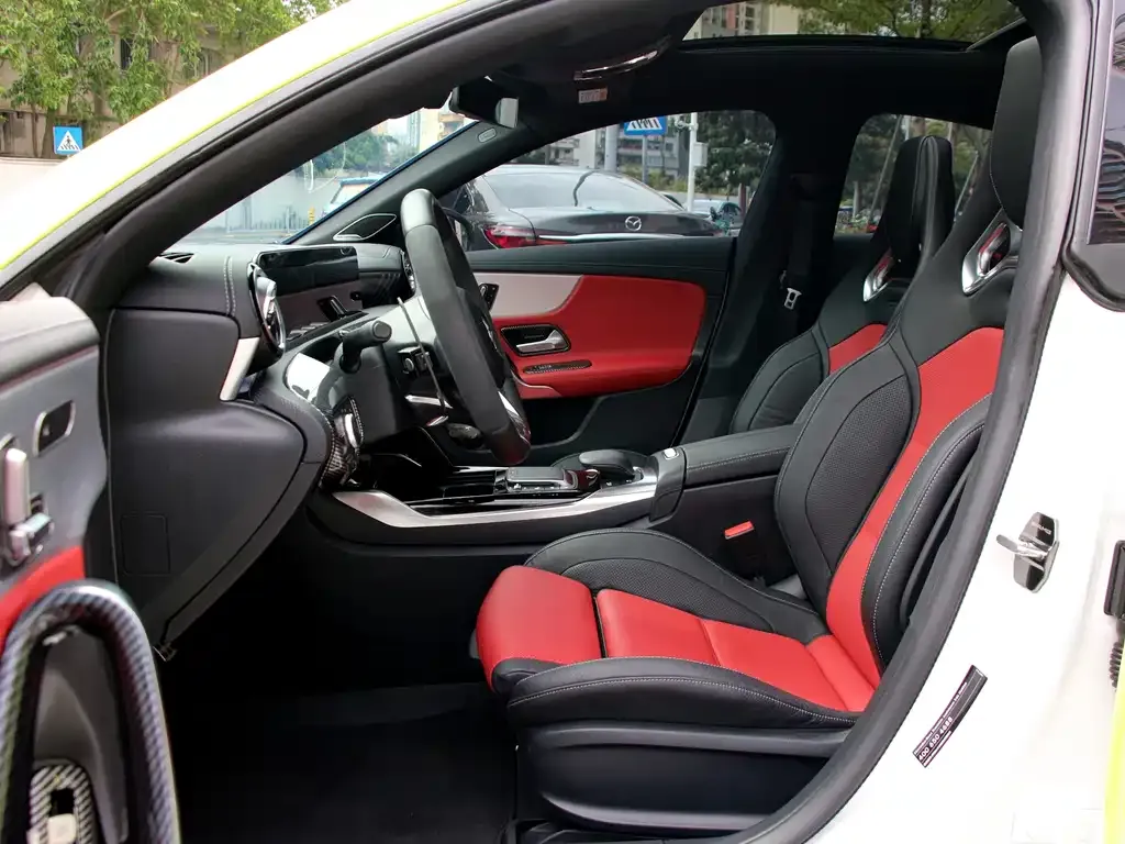 Mercedes-Benz CLA AMG — фото 7
