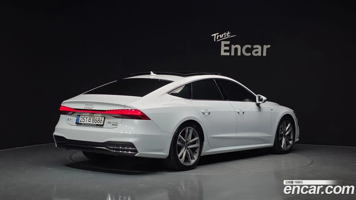 Audi A7 — фото 2