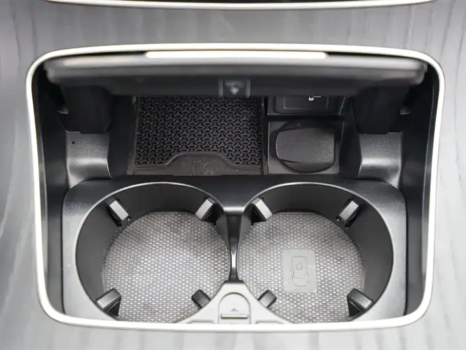 Mercedes-Benz E-Class New Energy — фото 10