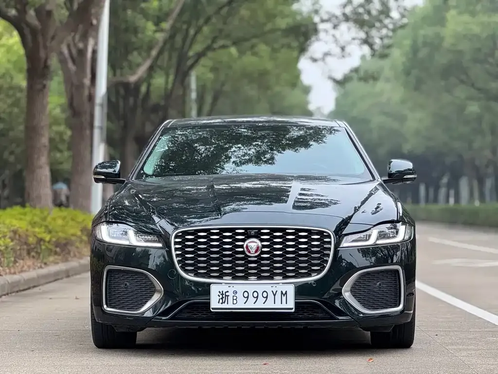 Jaguar XFL — фото 2