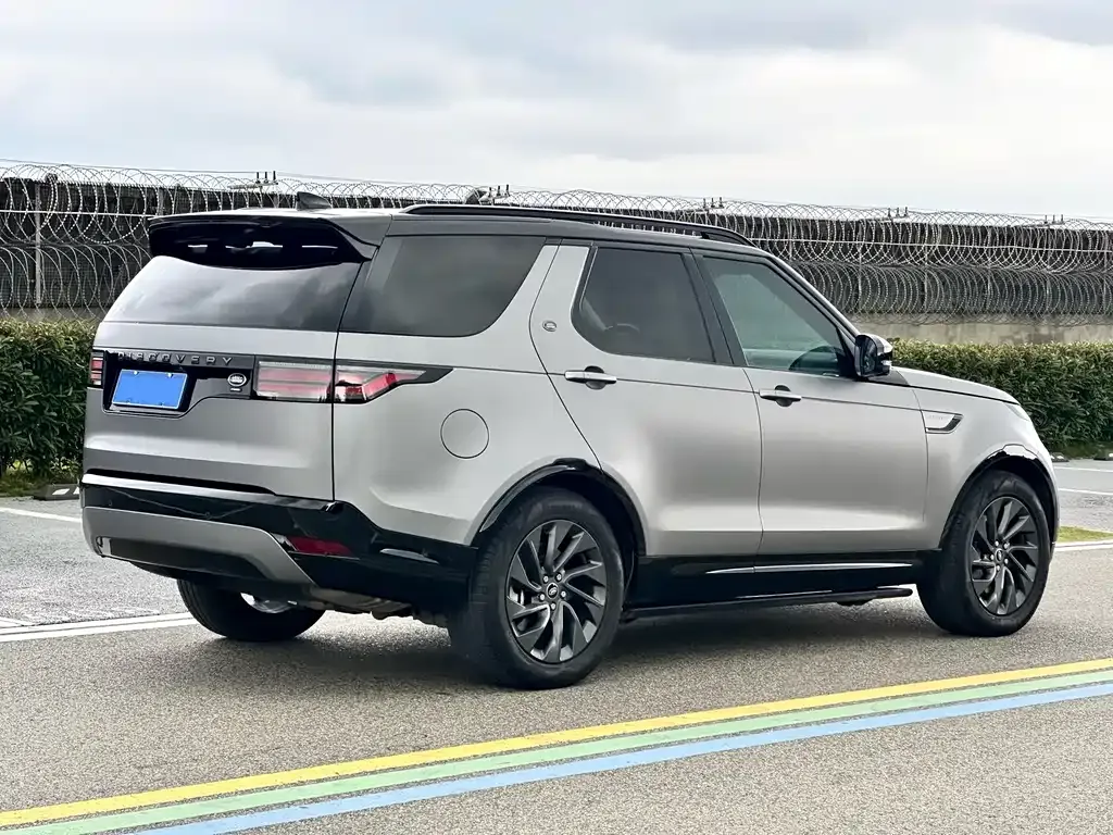 Land Rover Discovery — фото 6