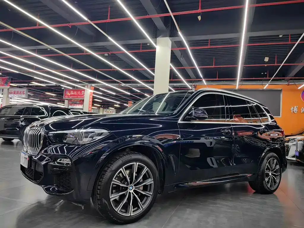 BMW X5 (Import) — фото 1