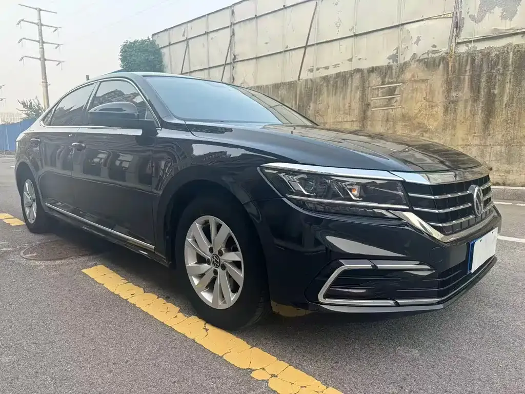 Volkswagen Passat — фото 3