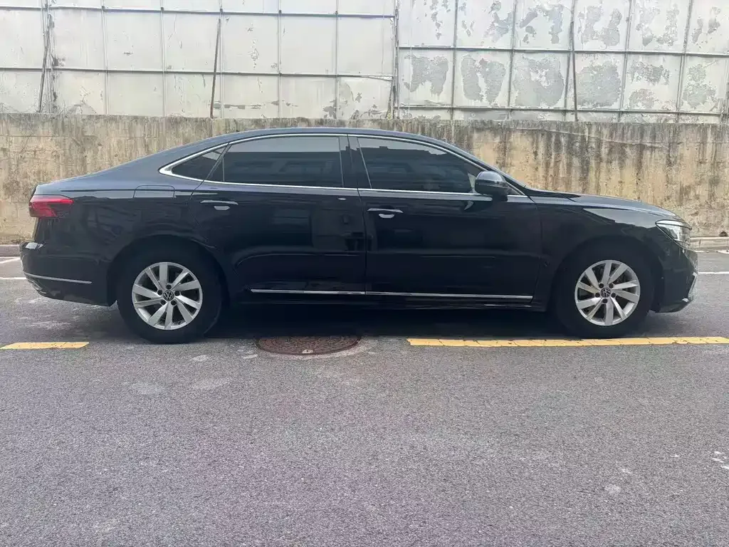 Volkswagen Passat — фото 4