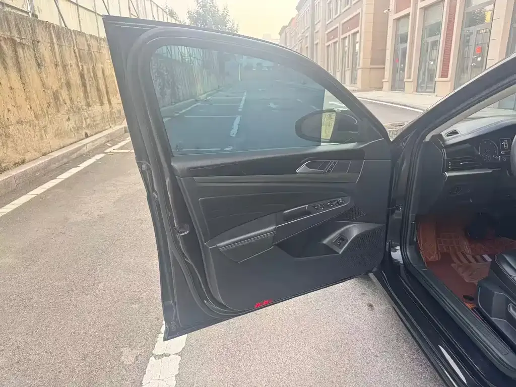Volkswagen Passat — фото 7