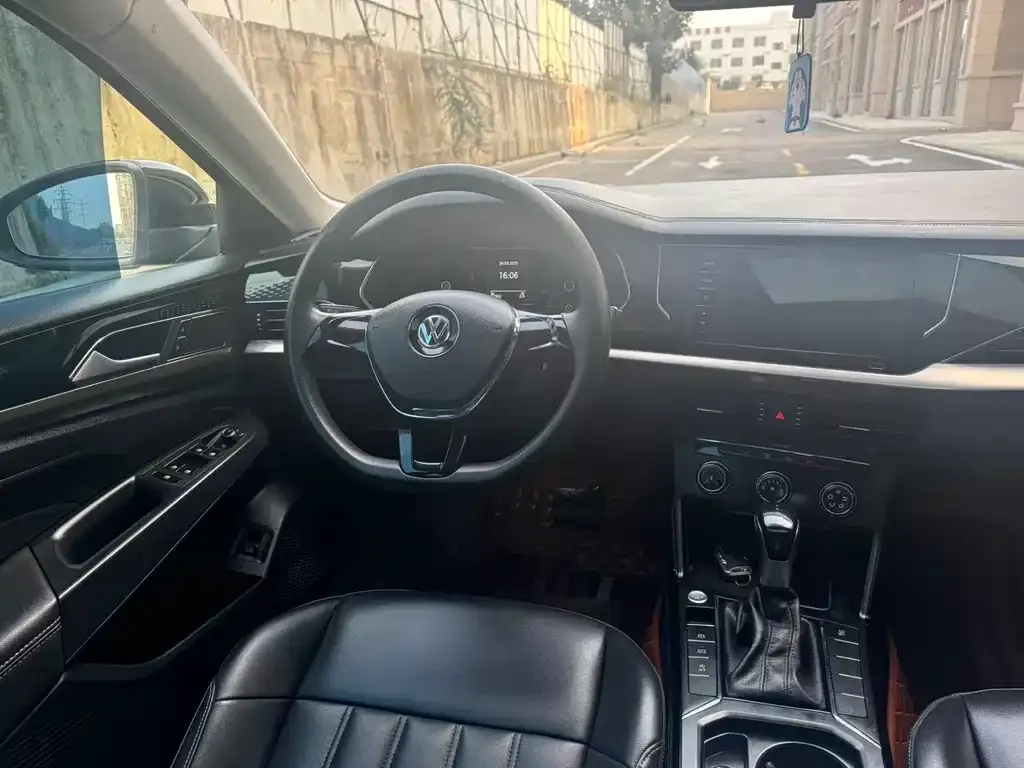 Volkswagen Passat — фото 8