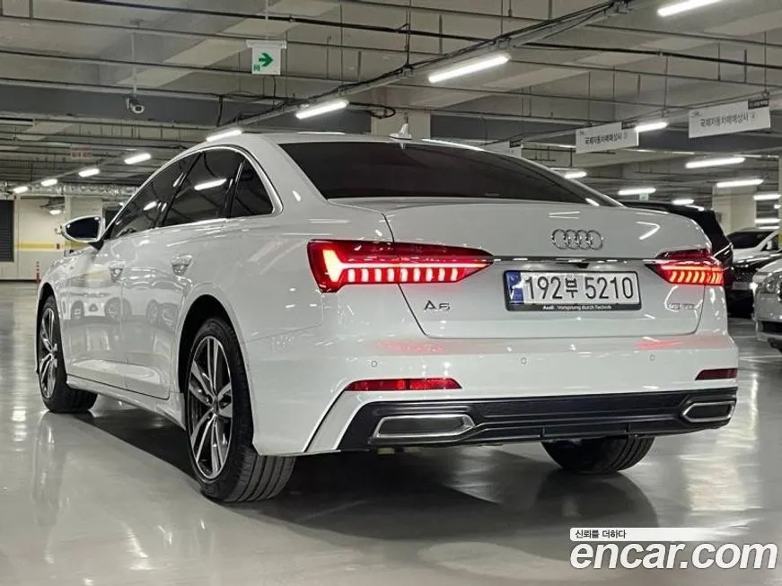 Audi A6 — фото 6