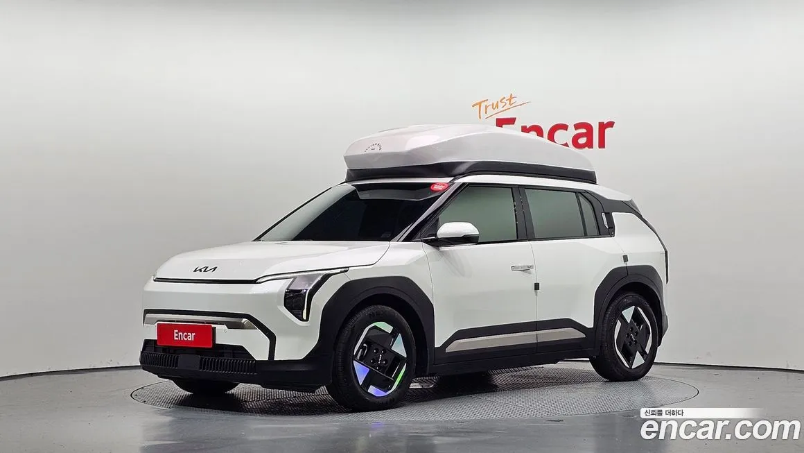 Kia EV3 — фото 1