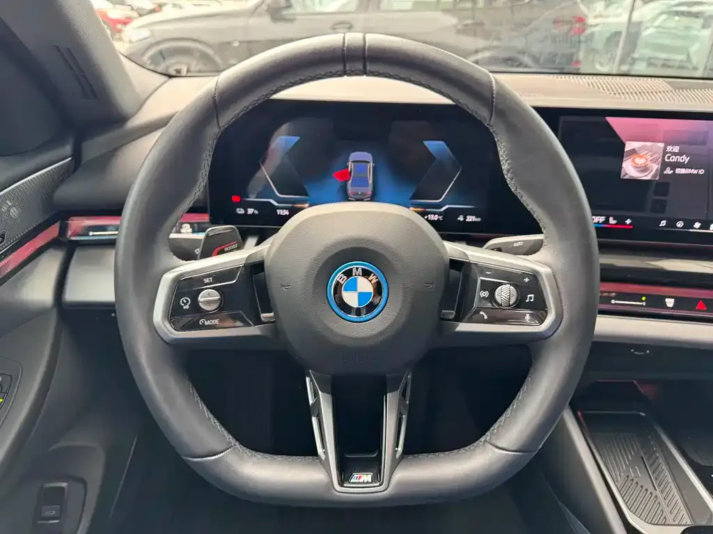 BMW i5 — фото 9