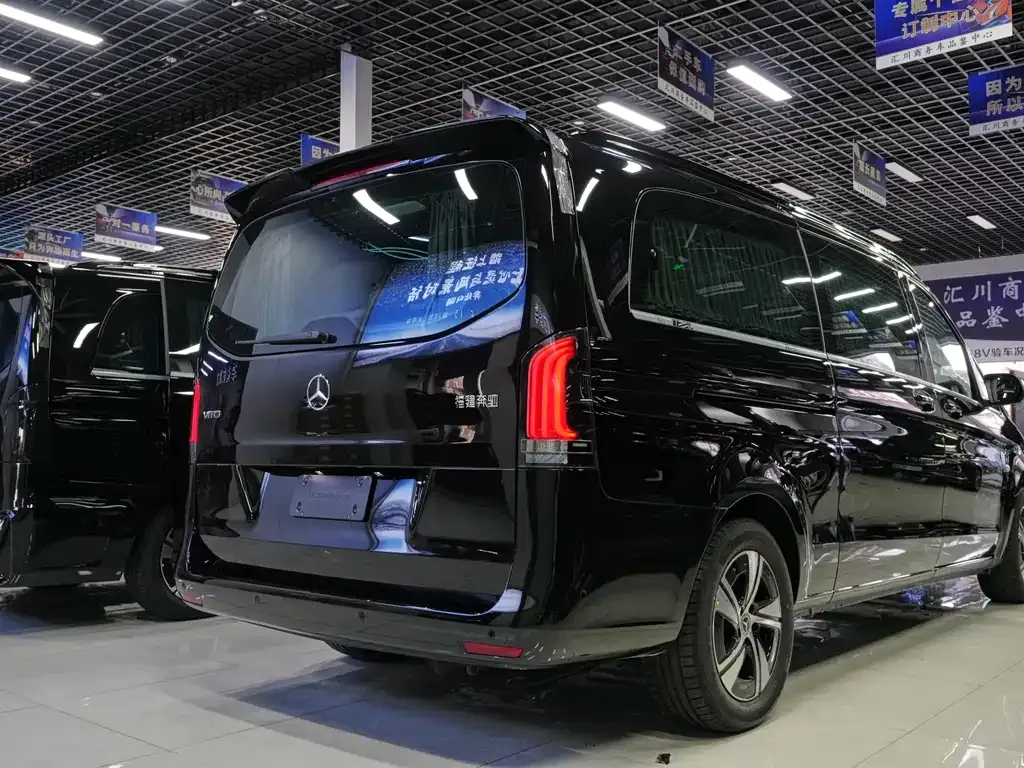 Mercedes-Benz Vito — фото 10