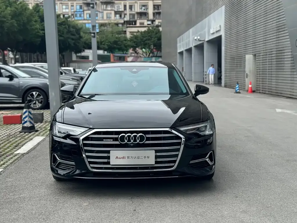 Audi A6L — фото 2