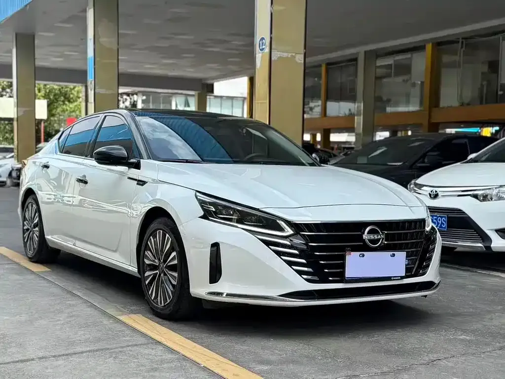 Nissan Teana — фото 3