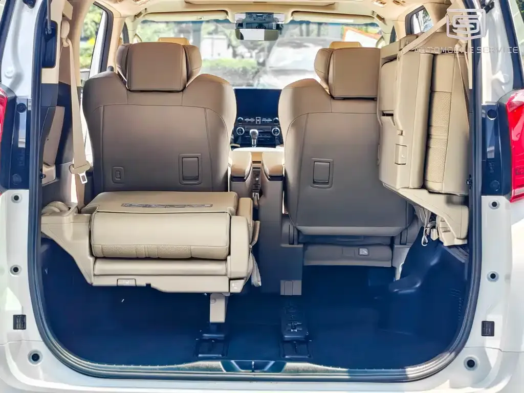 Toyota Alphard — фото 10