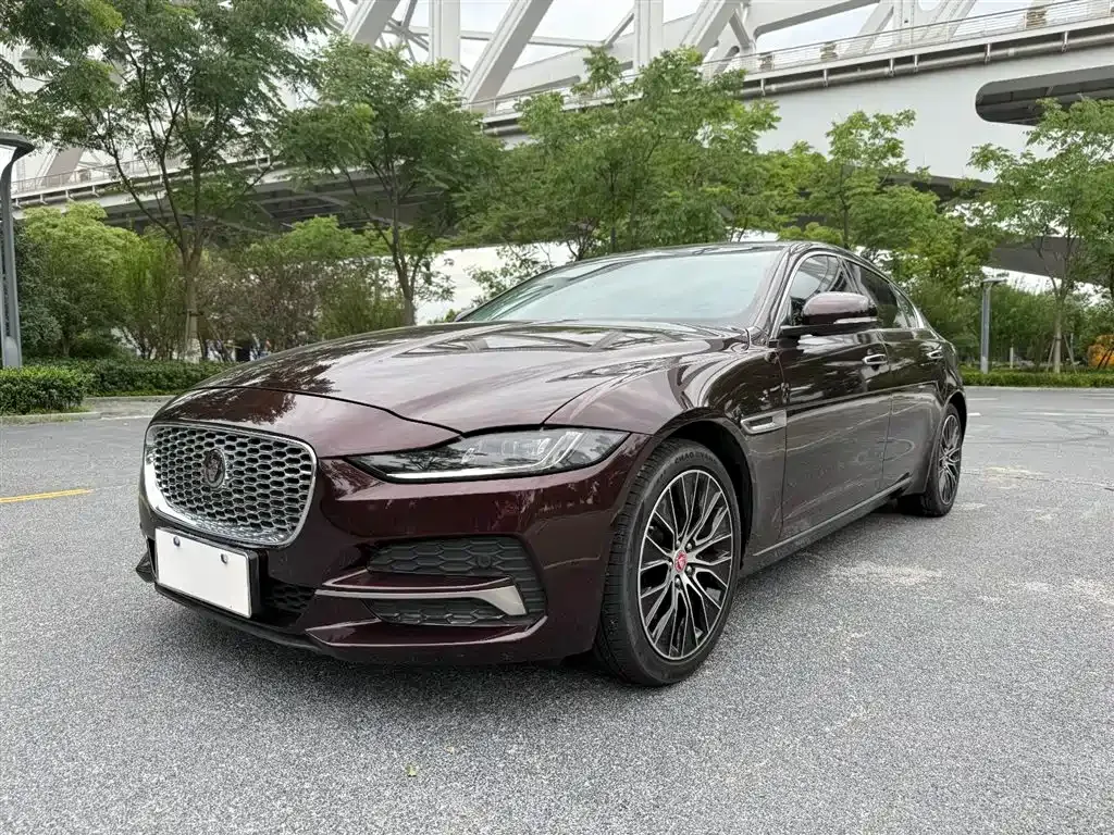Jaguar XEL — фото 1
