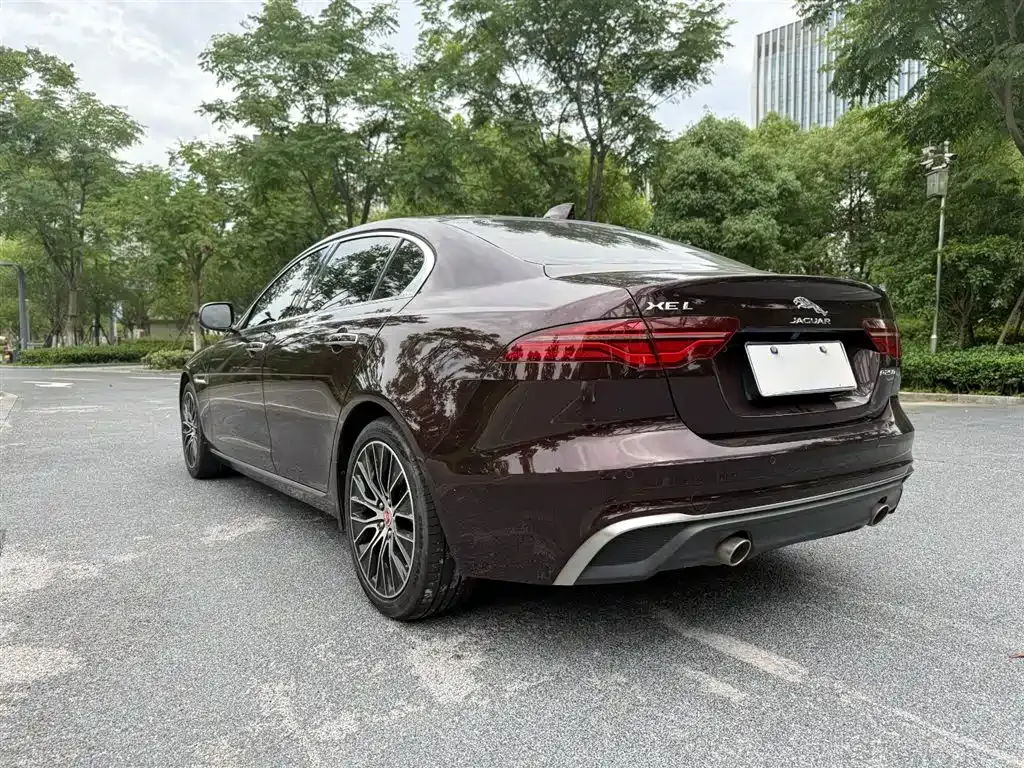 Jaguar XEL — фото 10