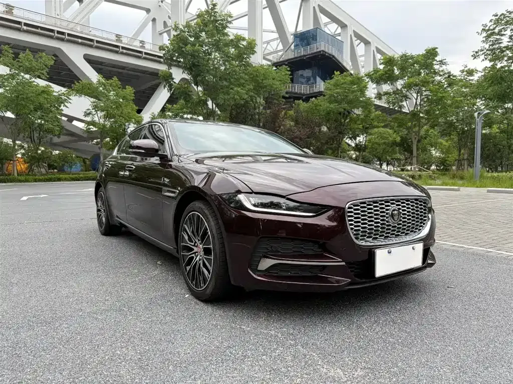 Jaguar XEL — фото 3