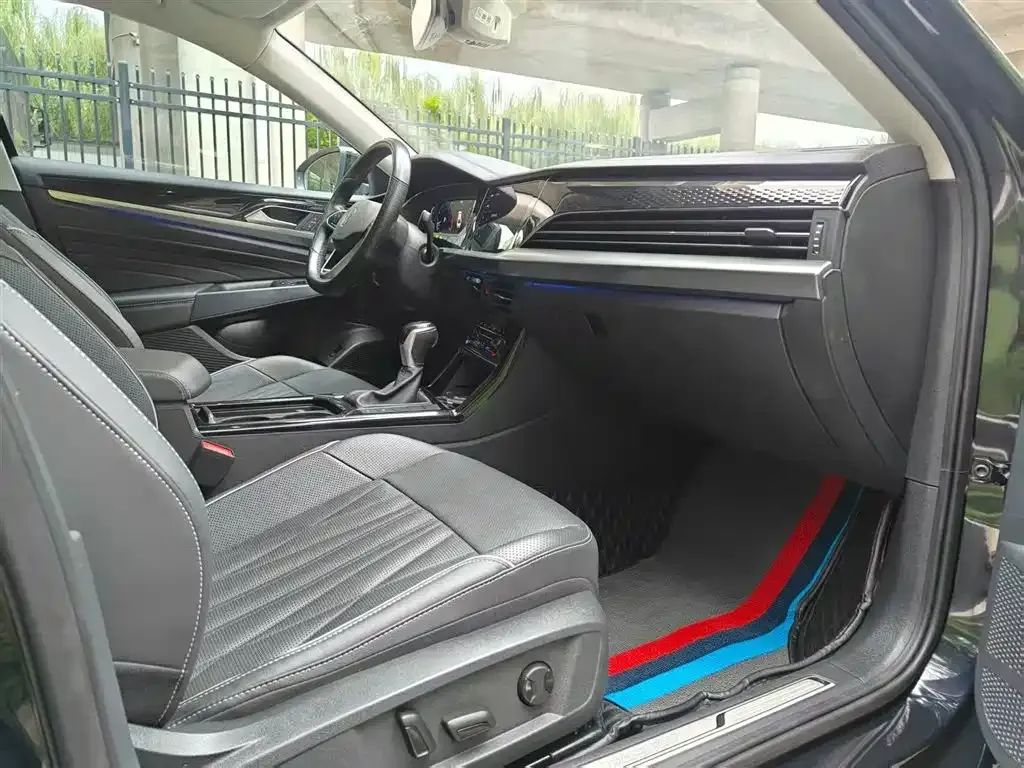 Volkswagen Passat — фото 3