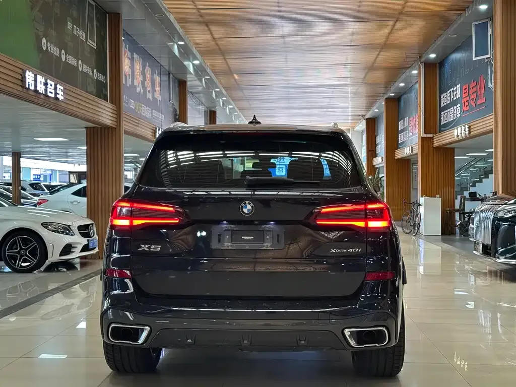 BMW X5 (Import) — фото 5