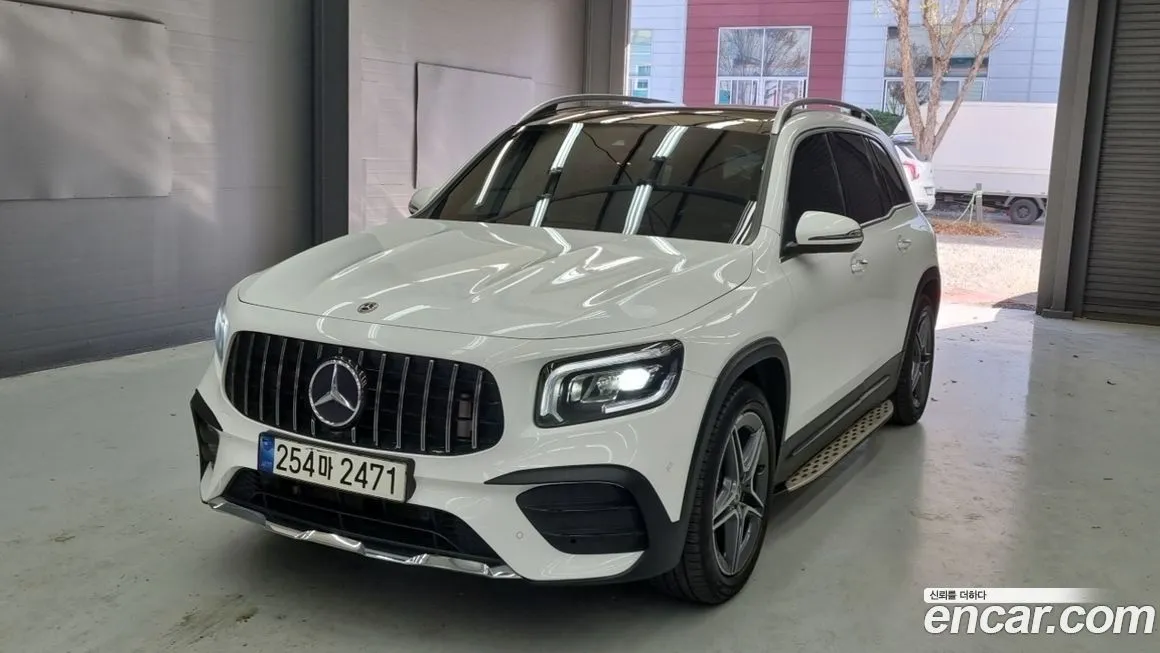 Mercedes-Benz GLB-Class — фото 1