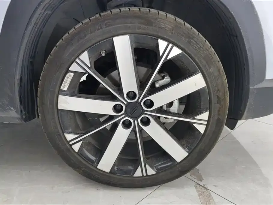 Geely Icon — фото 6