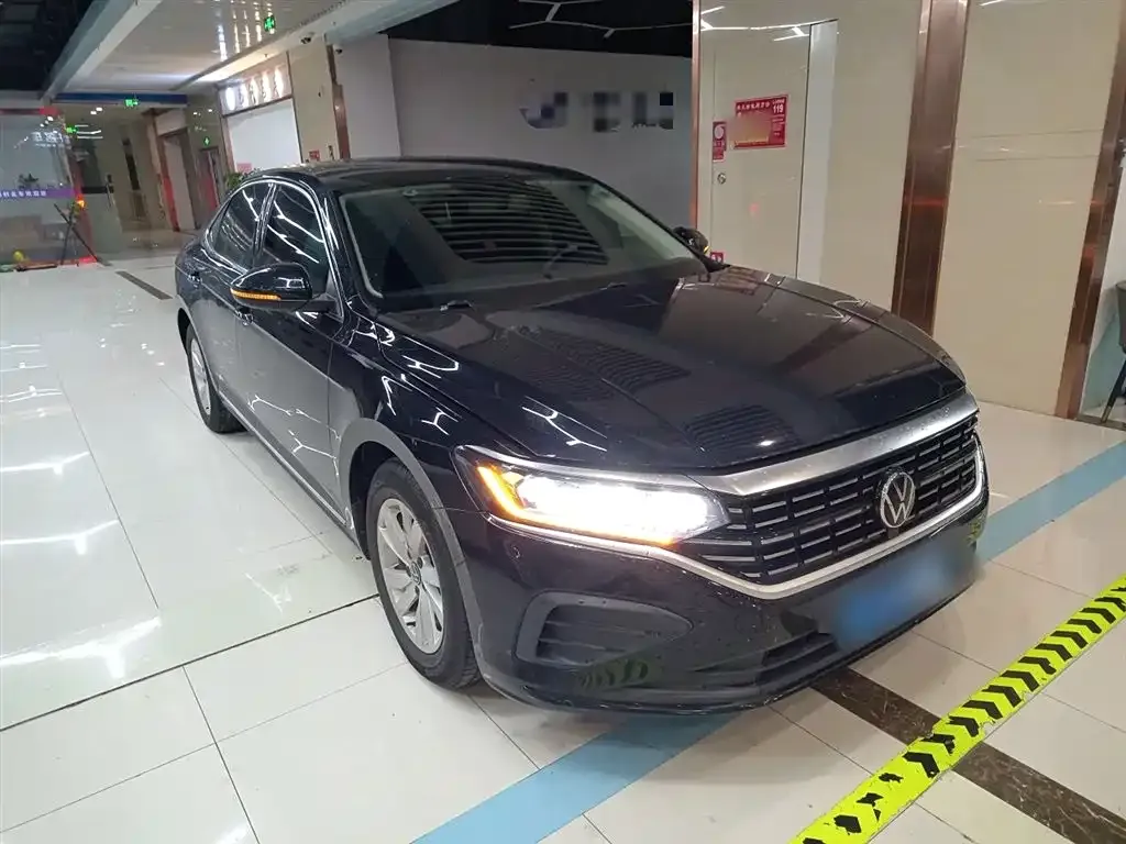 Volkswagen Passat — фото 4