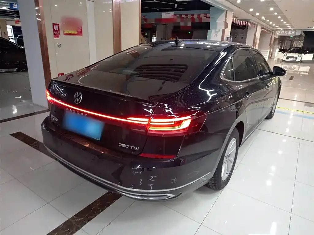 Volkswagen Passat — фото 7