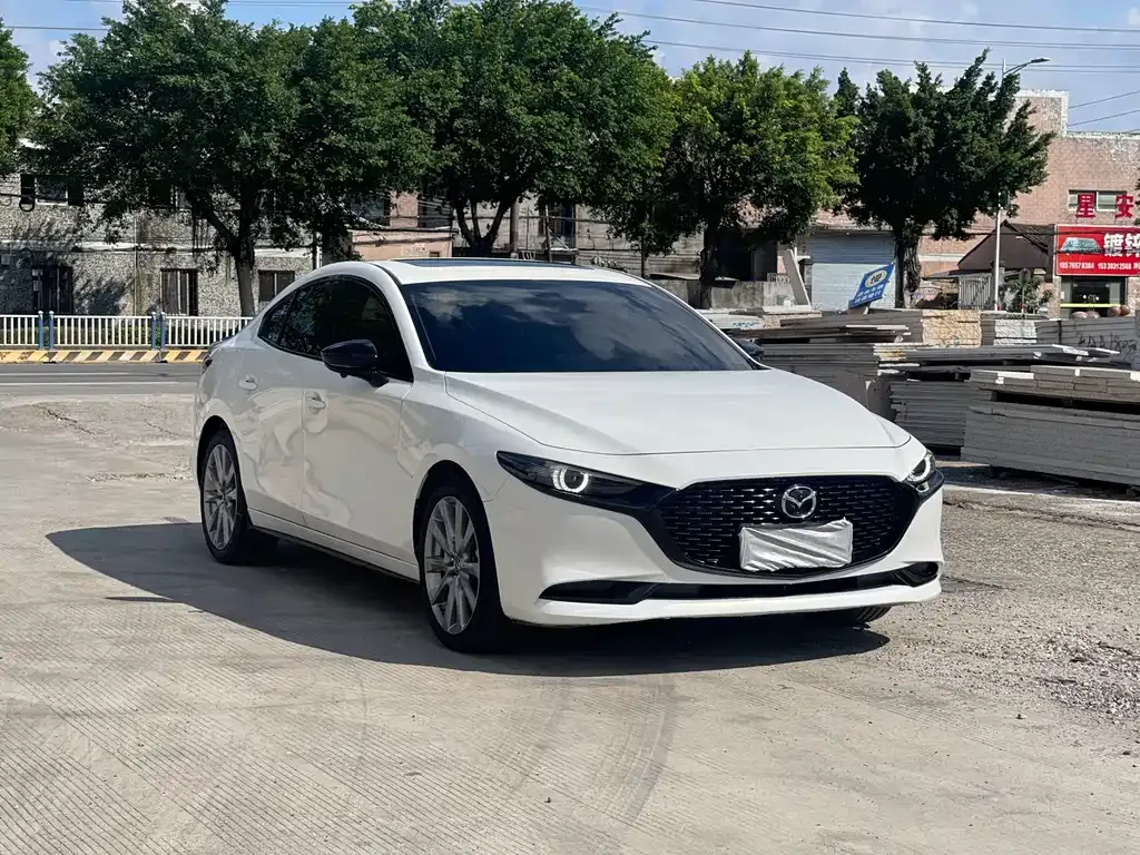 Mazda 3 Axela — фото 3